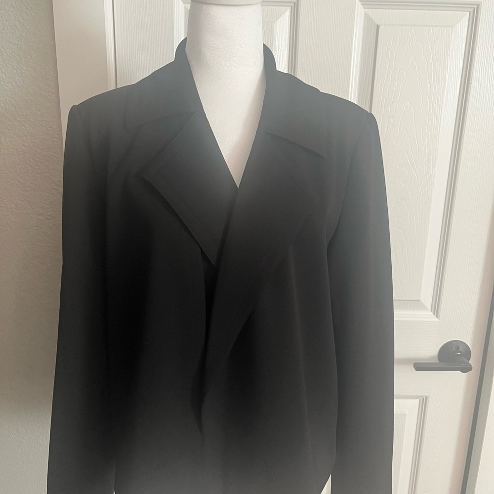 Tahari Classic Black Women's Blazer